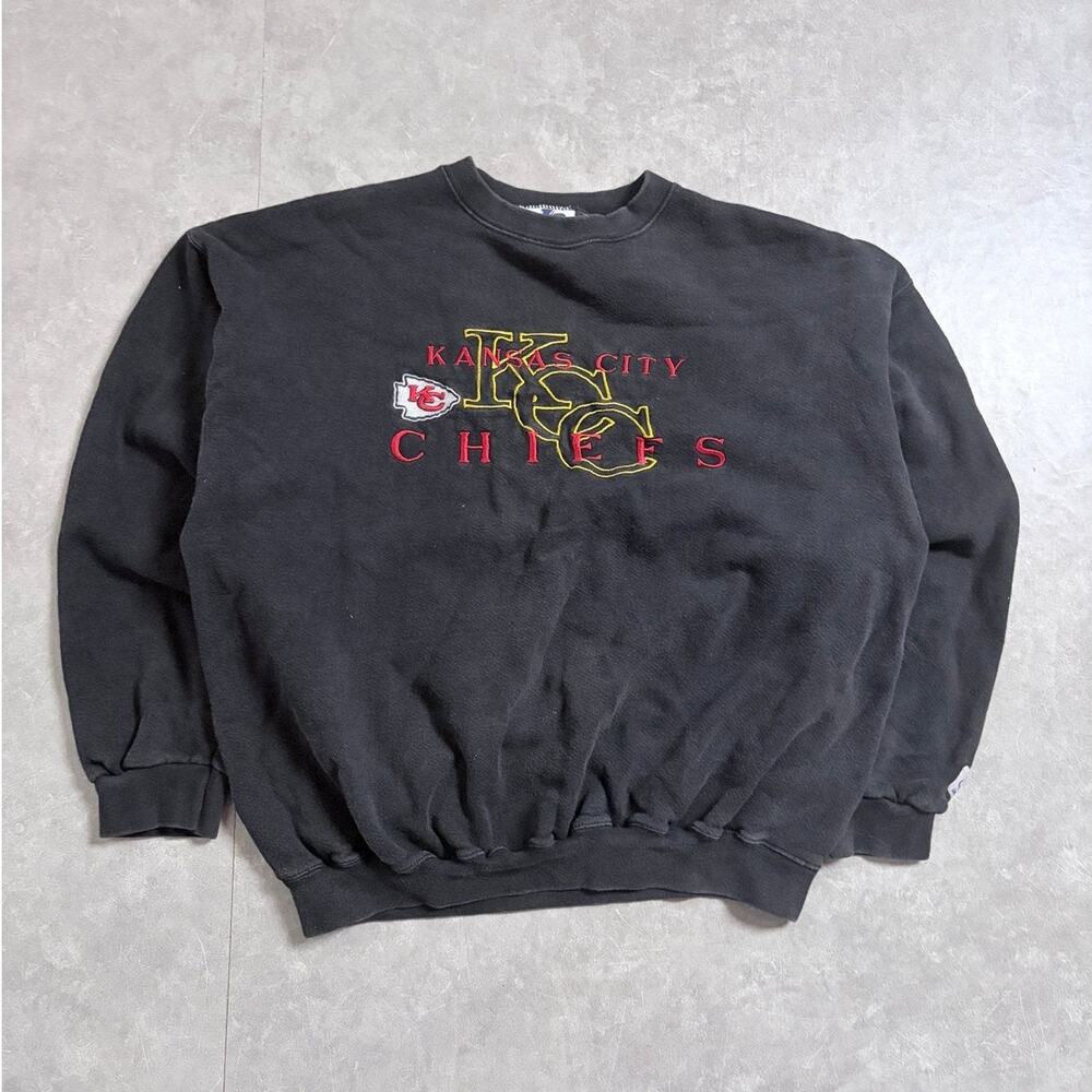 90s Vintage Kansas City Chiefs Embroidered Logo Athletic Black Crewneck -L